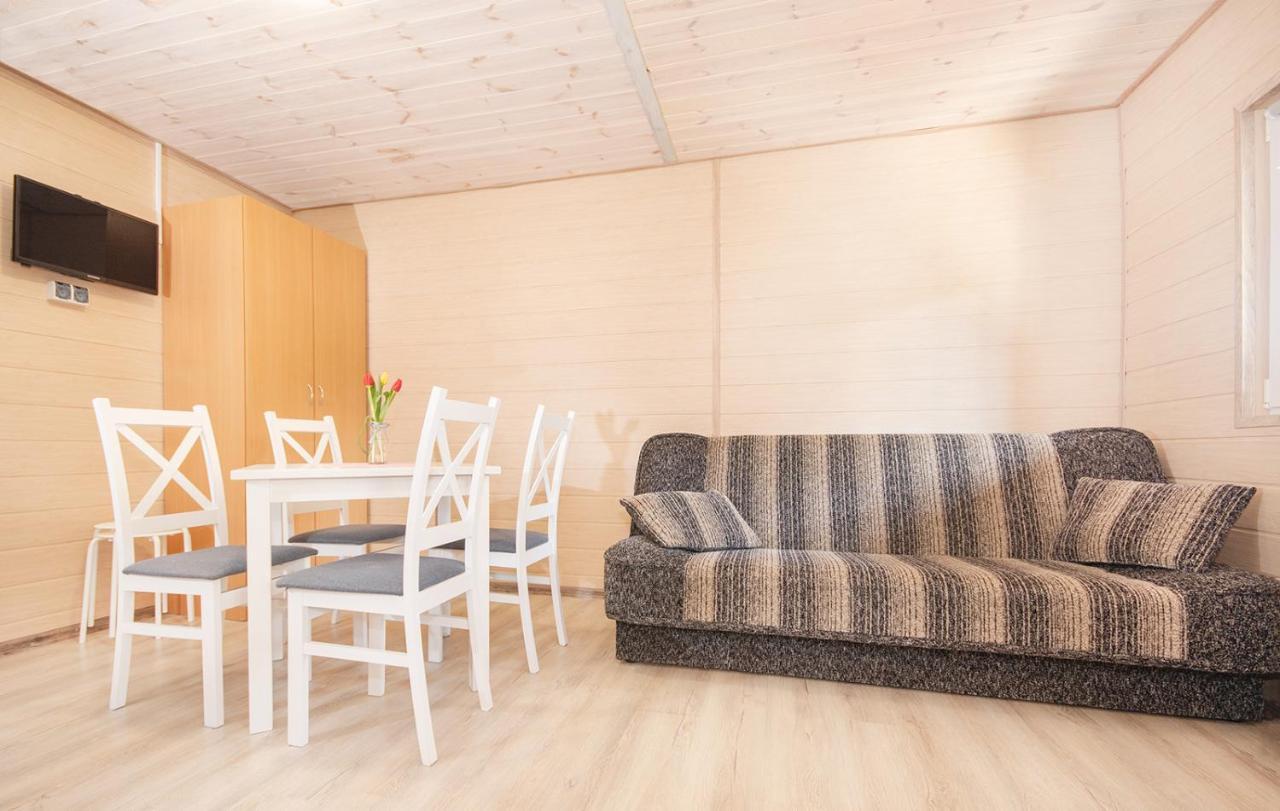 Przyjazna Osada - Domki I Apartamenty Ujście-Darłowskie エクステリア 写真