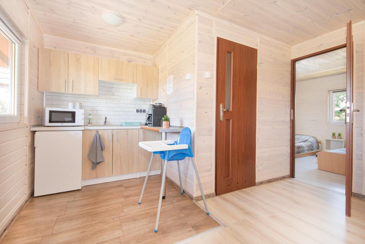 Przyjazna Osada - Domki I Apartamenty Ujście-Darłowskie エクステリア 写真